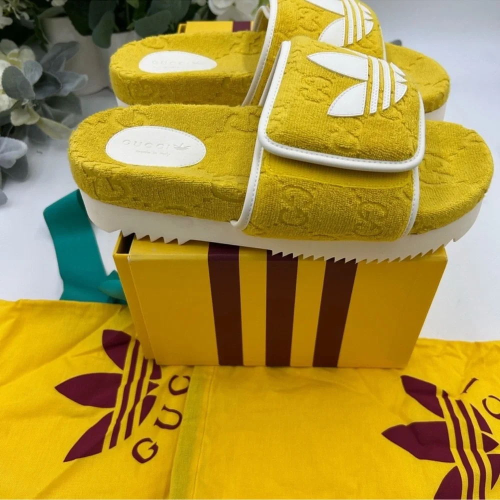 Women’s Gucci X Adidas monogram Terry slide size 38 made in Italy - Picture 7 of 11